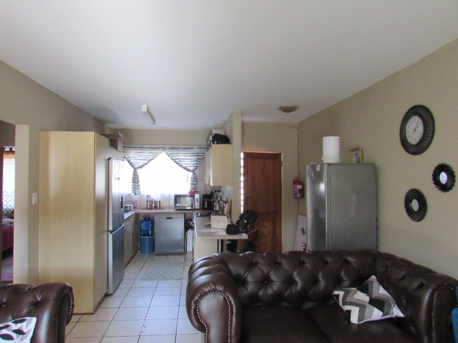 2 Bedroom Property for Sale in Pellissier Free State